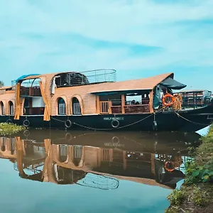  Botel Kalappura Houseboats & Tours Indien